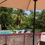 Hummingbirds Cabins