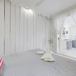The French Lady Guest House - Entire House