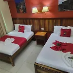 Caye Caulker Plaza Hotel