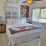 Caye Caulker Boutique Guesthouse