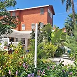 Amanda\'S Place Yellow Studio - Pool And Tropical Garden