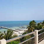 Caye Caulker Beach Hotel
