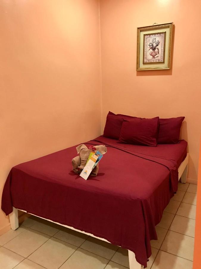 Tropical Paradise Express Hotel *