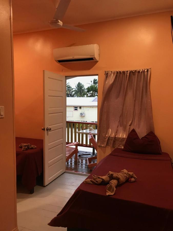 Tropical Paradise Express Caye Caulker