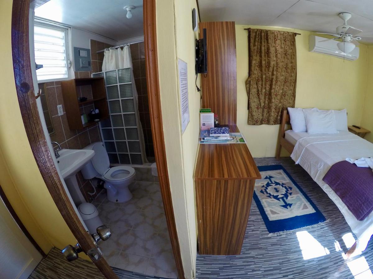 Chila's Guest house *