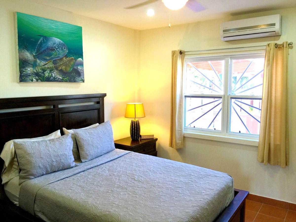Pura Vida Aparthotel Caye Caulker