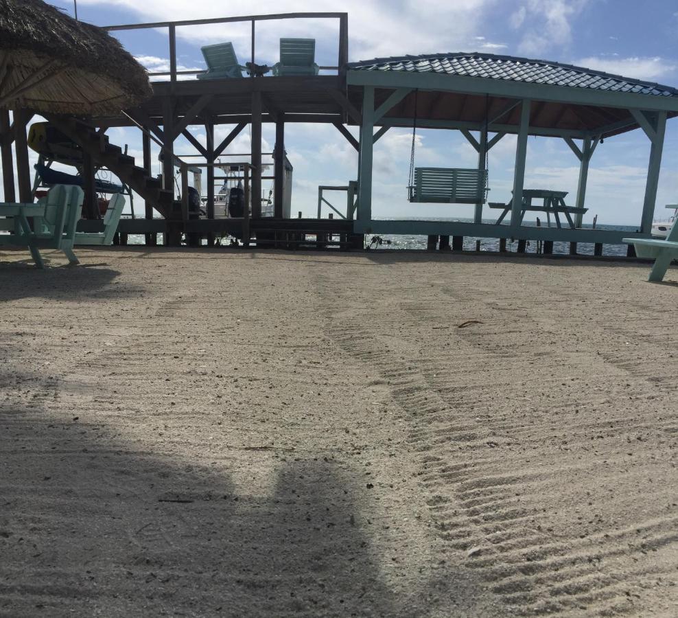 Pura Vida Caye Caulker