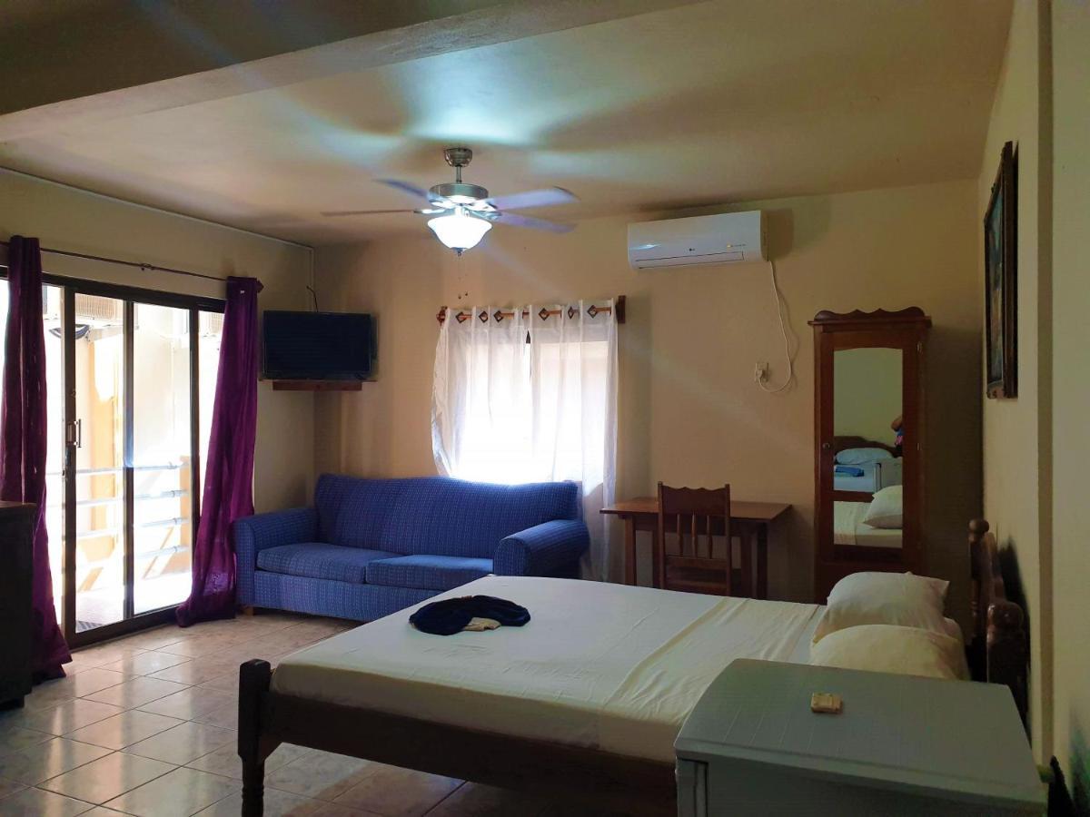 Popeyes Beach Condo,