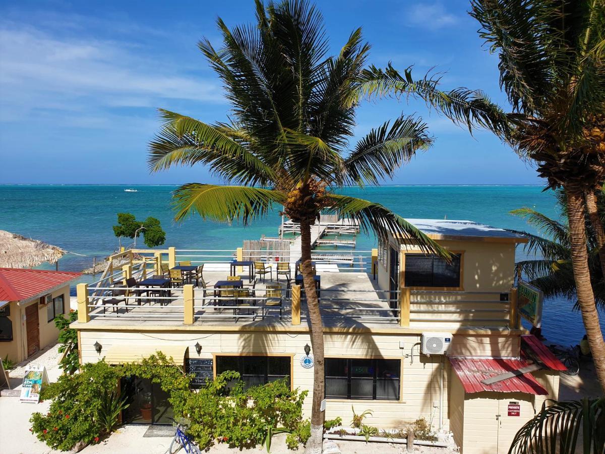 Aparthotel Popeyes Beach Condo,