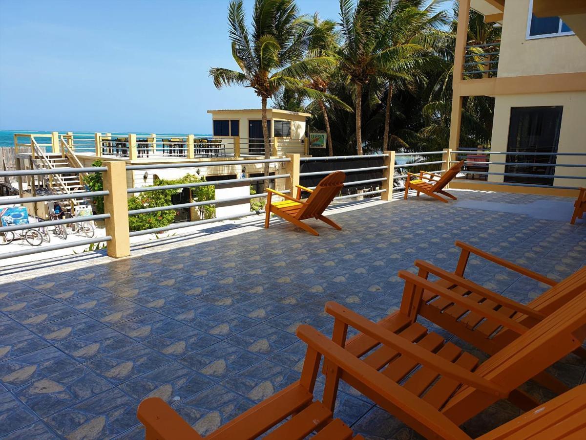 Popeyes Beach Condo, Aparthotel Caye Caulker