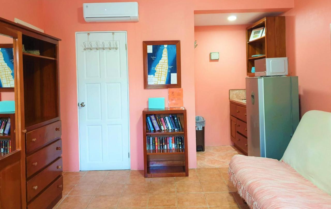Aparthotel Popeyes Beach Condo,