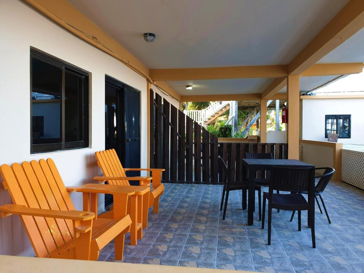 Popeyes Beach Condo, *