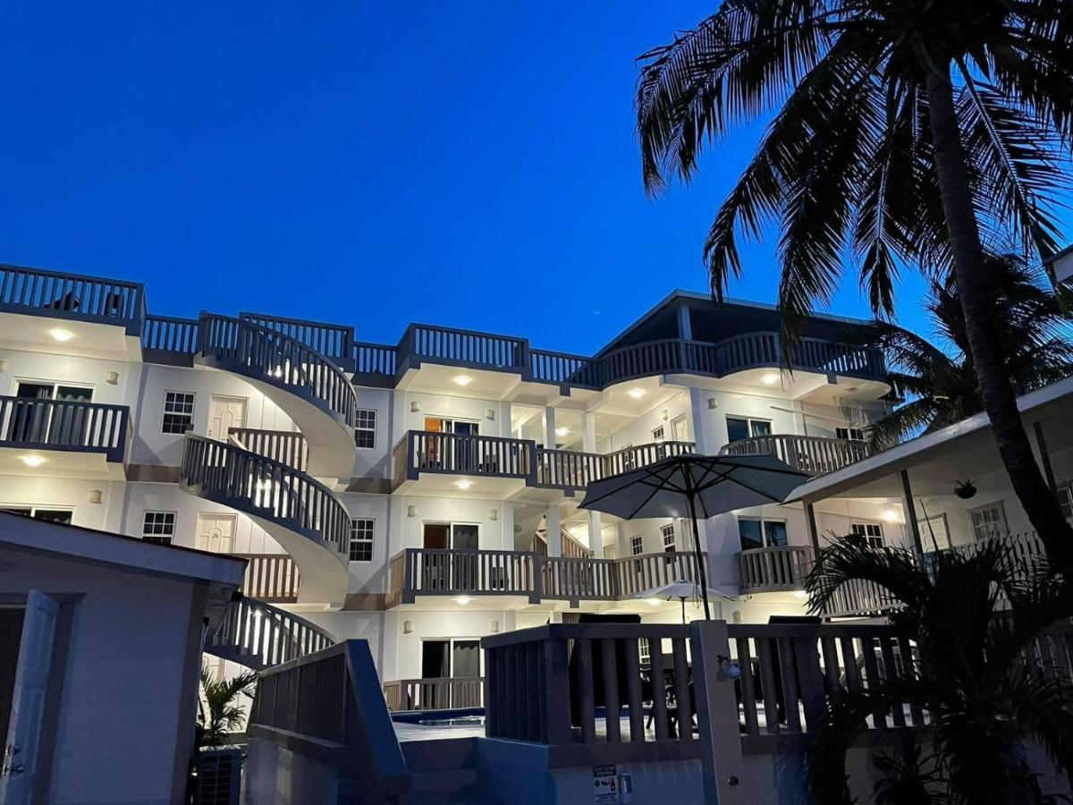 La Isla Hotel 3*