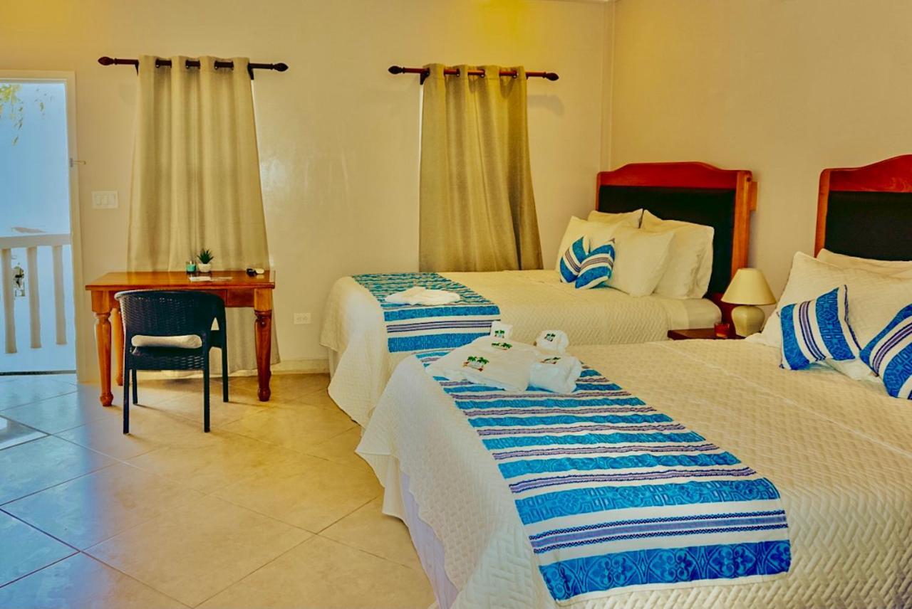 Hotel La Isla 3*