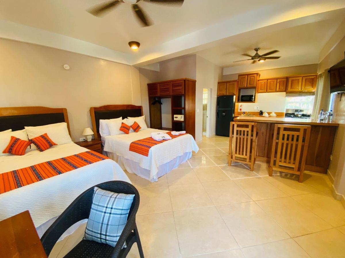 Hotel La Isla 3*