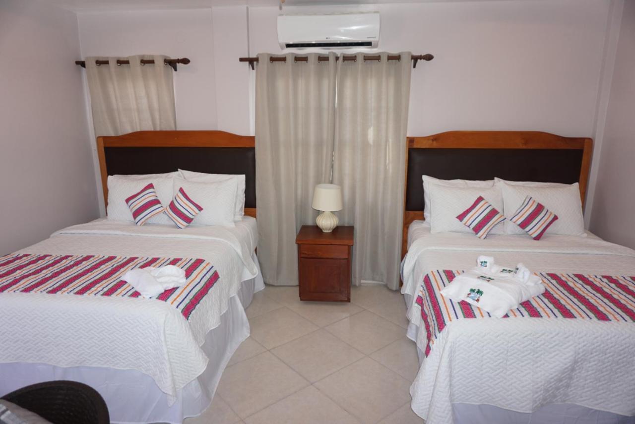 La Isla Hotel 3*