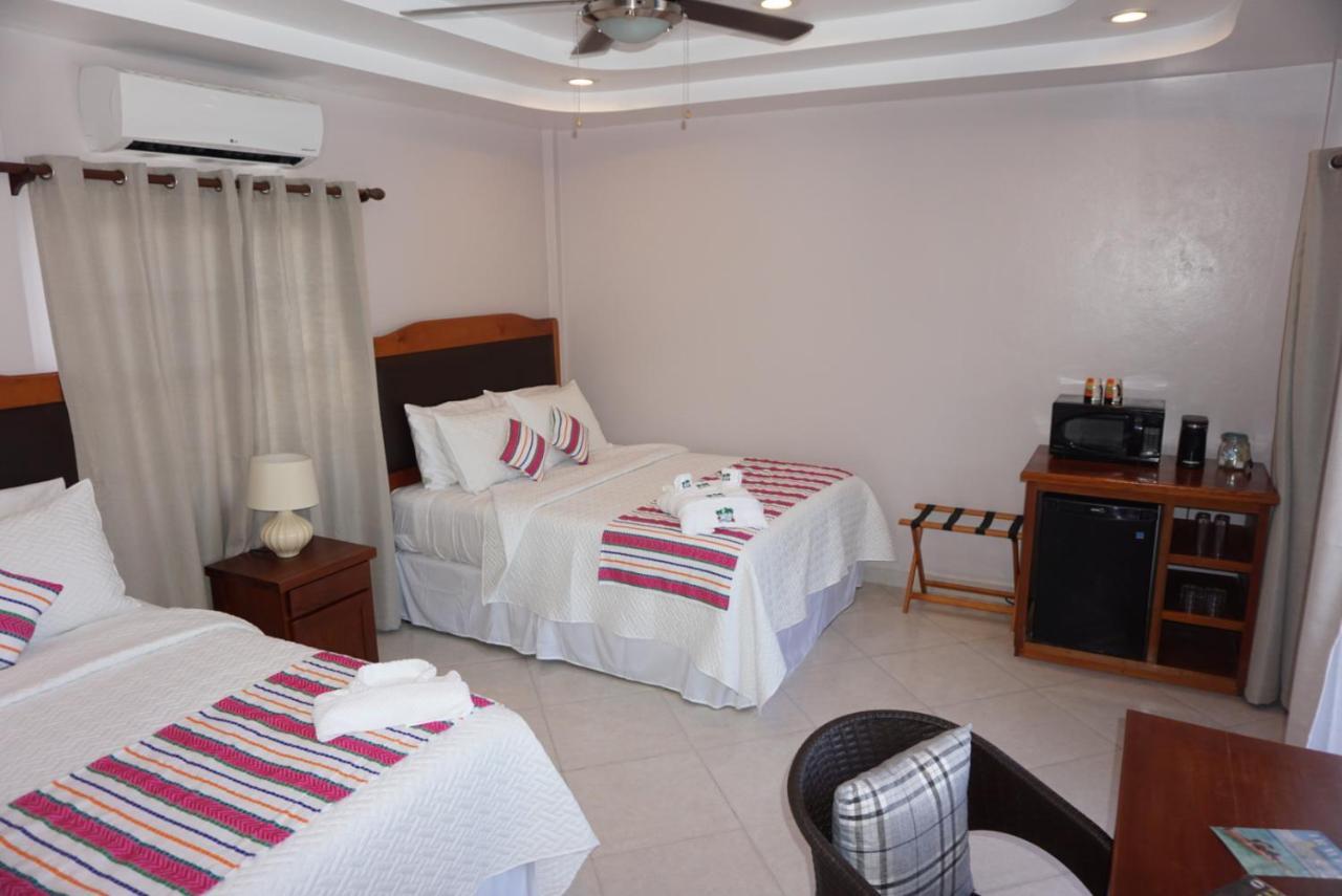 Hotel La Isla 3*