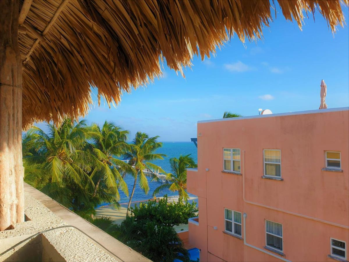 Aparthotel Popeyes Beach Condo,