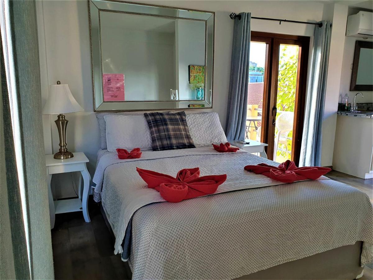 Popeyes Beach Condo, Caye Caulker
