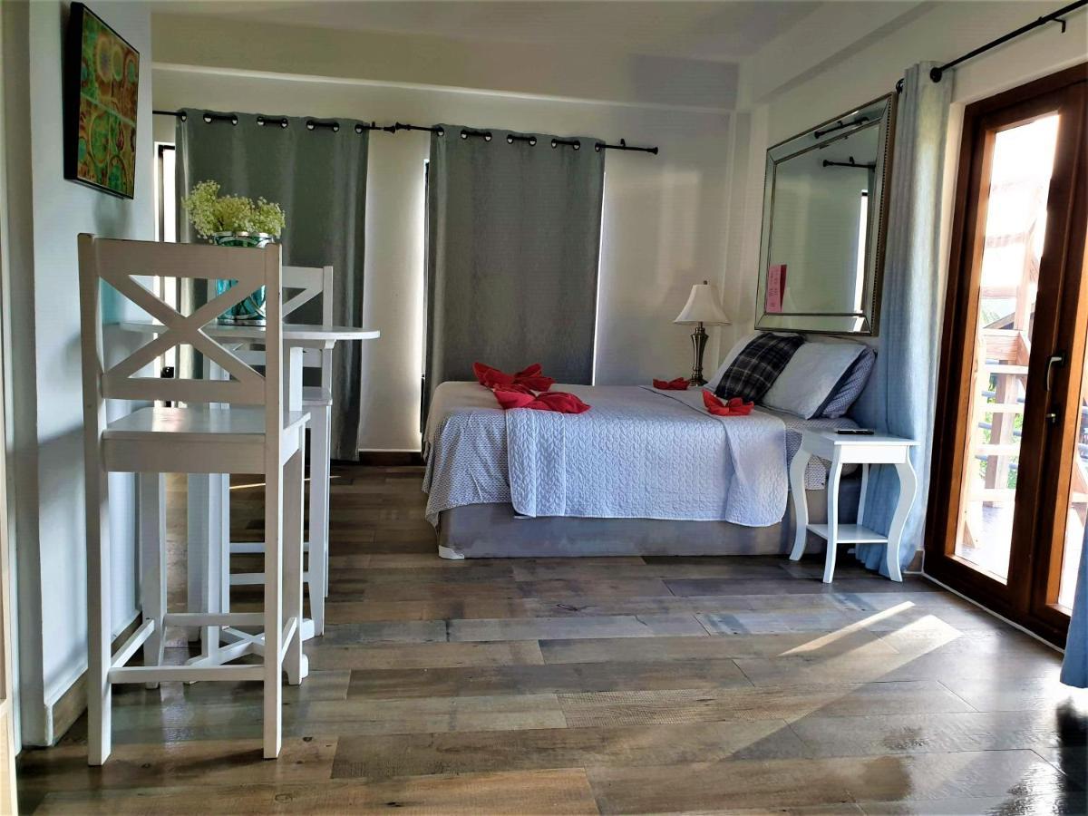 Popeyes Beach Condo, * Caye Caulker
