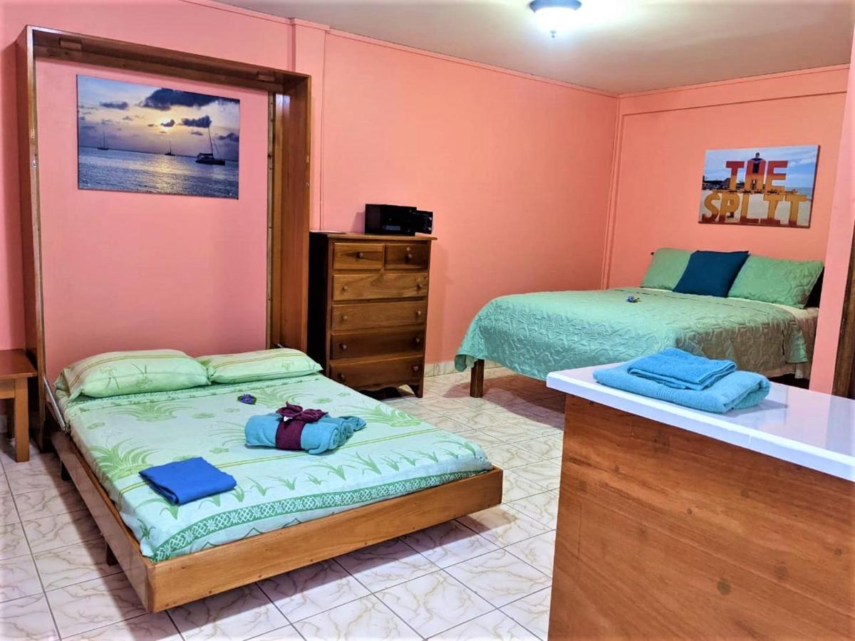 Popeyes Beach Condo, * Caye Caulker