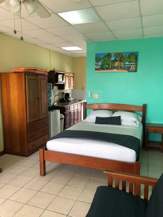 Caye Caulker Condos *