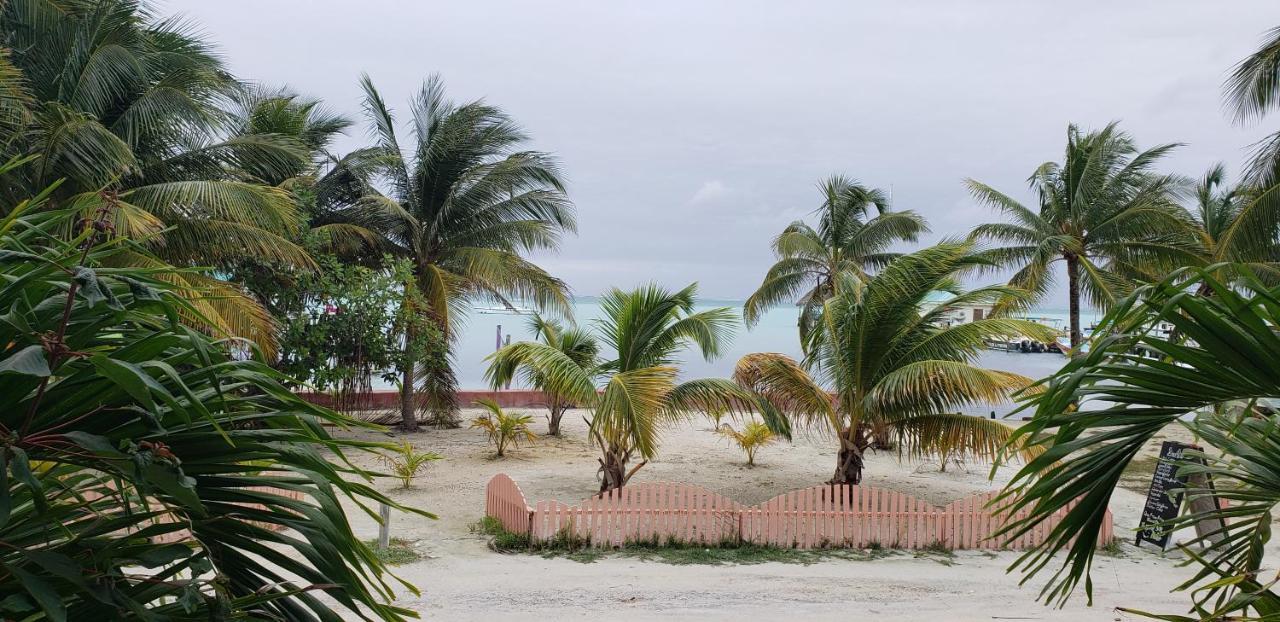 Caye Caulker Condos Hotel *