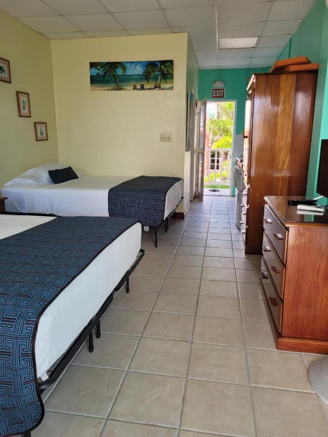 Caye Caulker Condos *