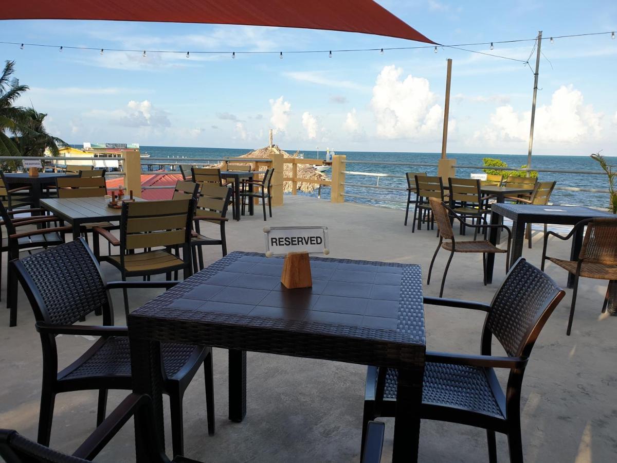 Popeyes Beach Condo, *