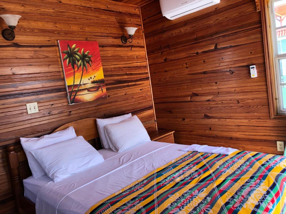 Blue Wave Hotel 4*