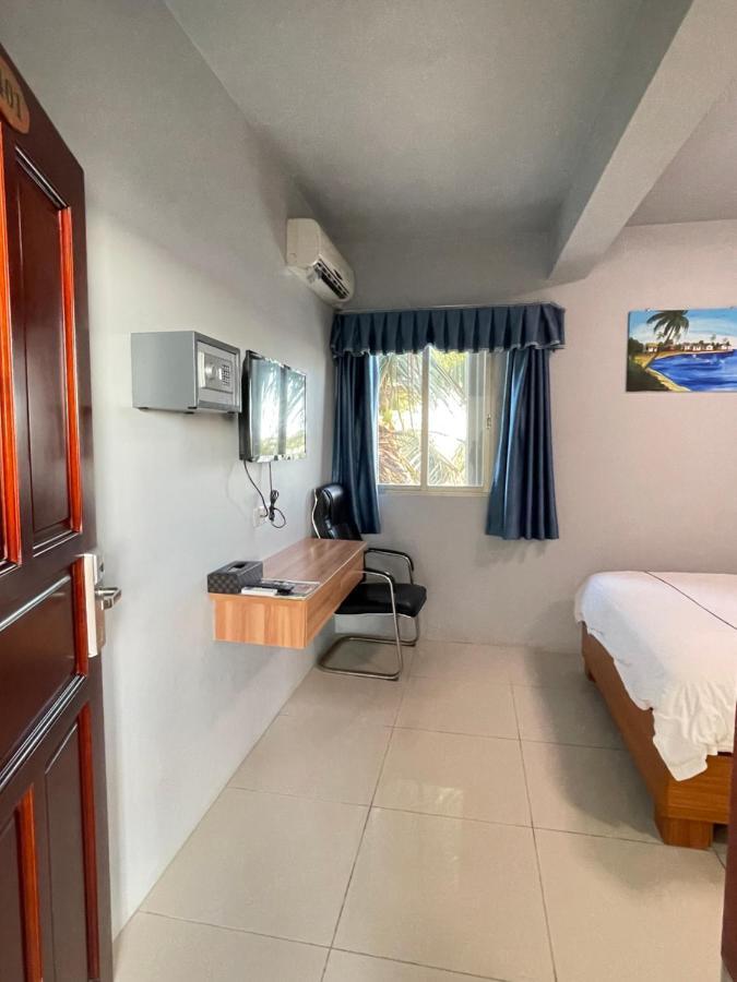 Caye Caulker Beach Hotel 4*