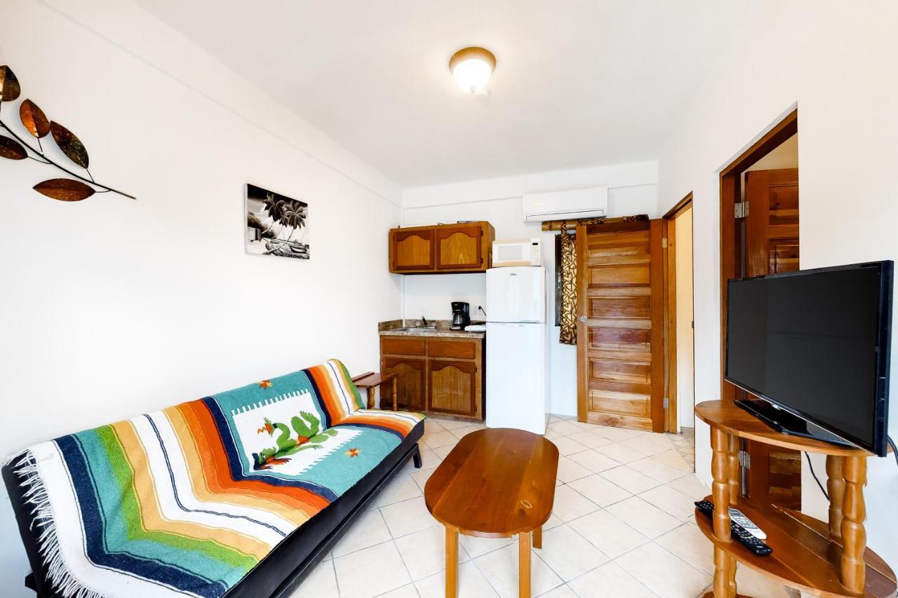 Otoch Mayan Falls Gold Standard And Corridor Certified Motel Caye Caulker