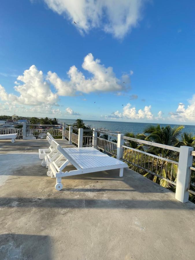 Hotel Caye Caulker Beach Hotel