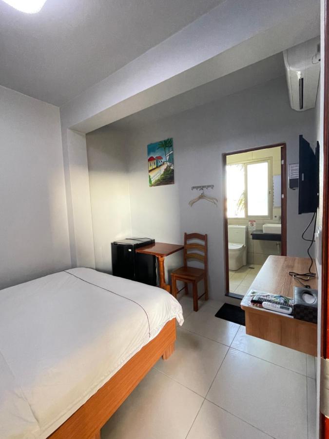 Caye Caulker Beach Hotel
