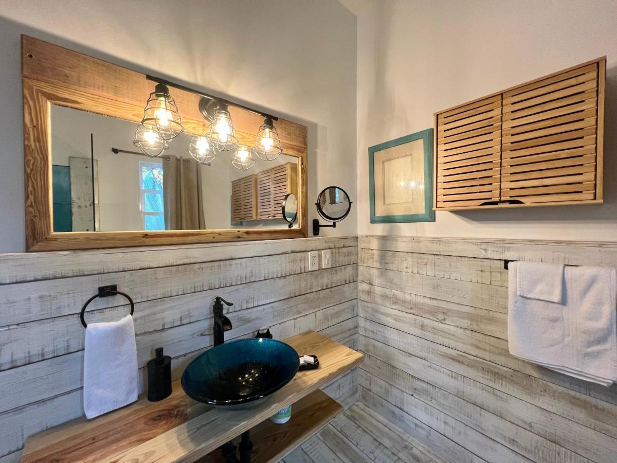 Treetops 5* Caye Caulker