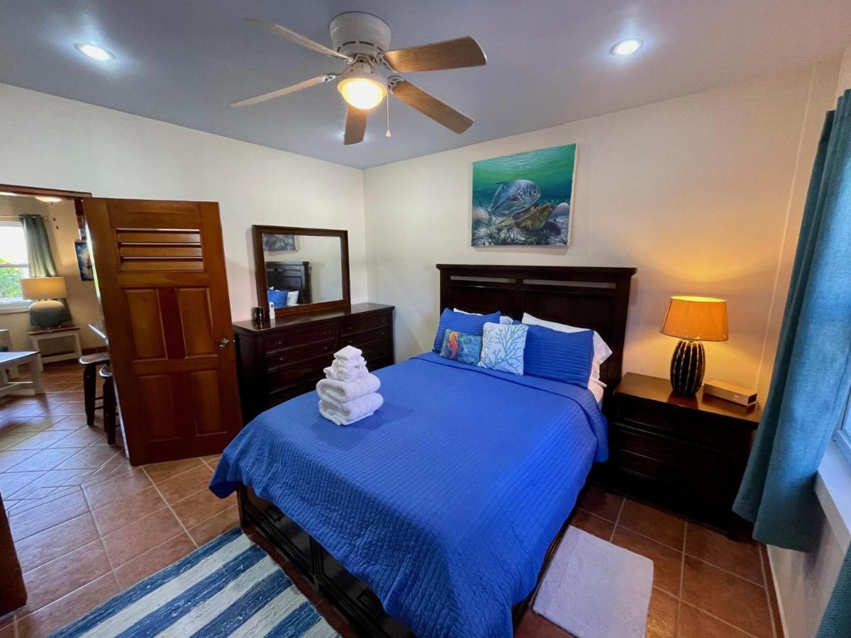 Pura Vida * Caye Caulker