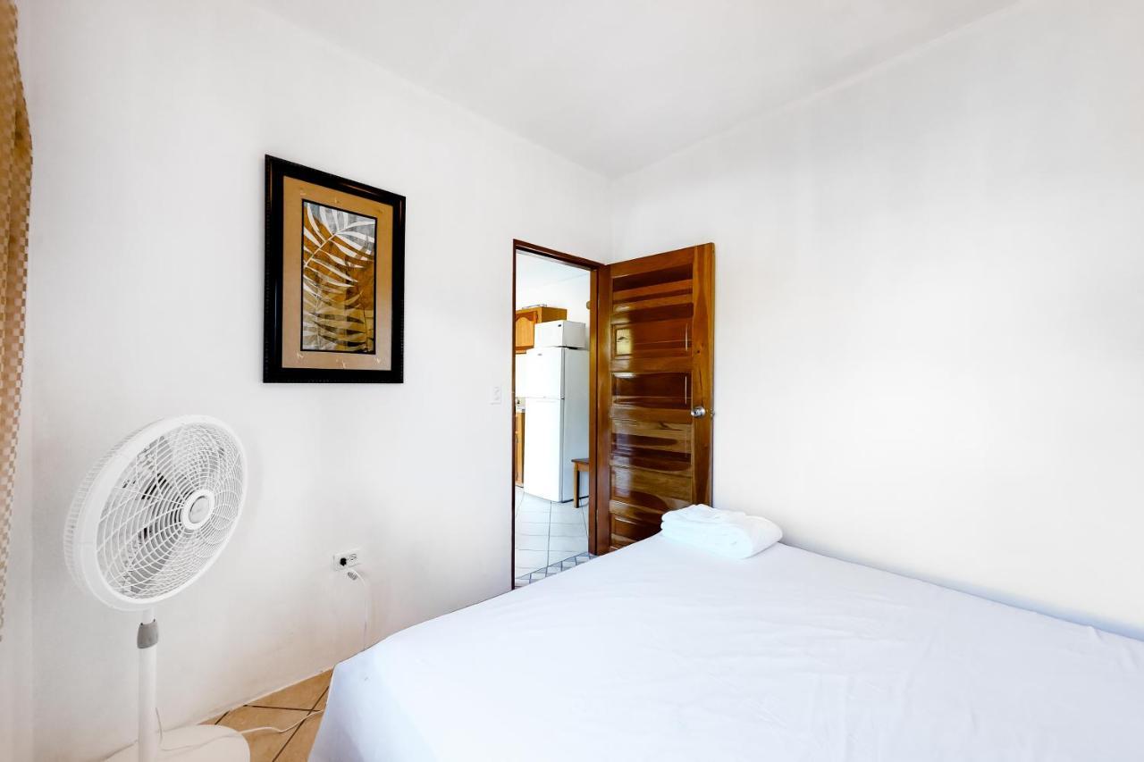 Motel Mayan Falls Gold Standard And Corridor Certified Caye Caulker