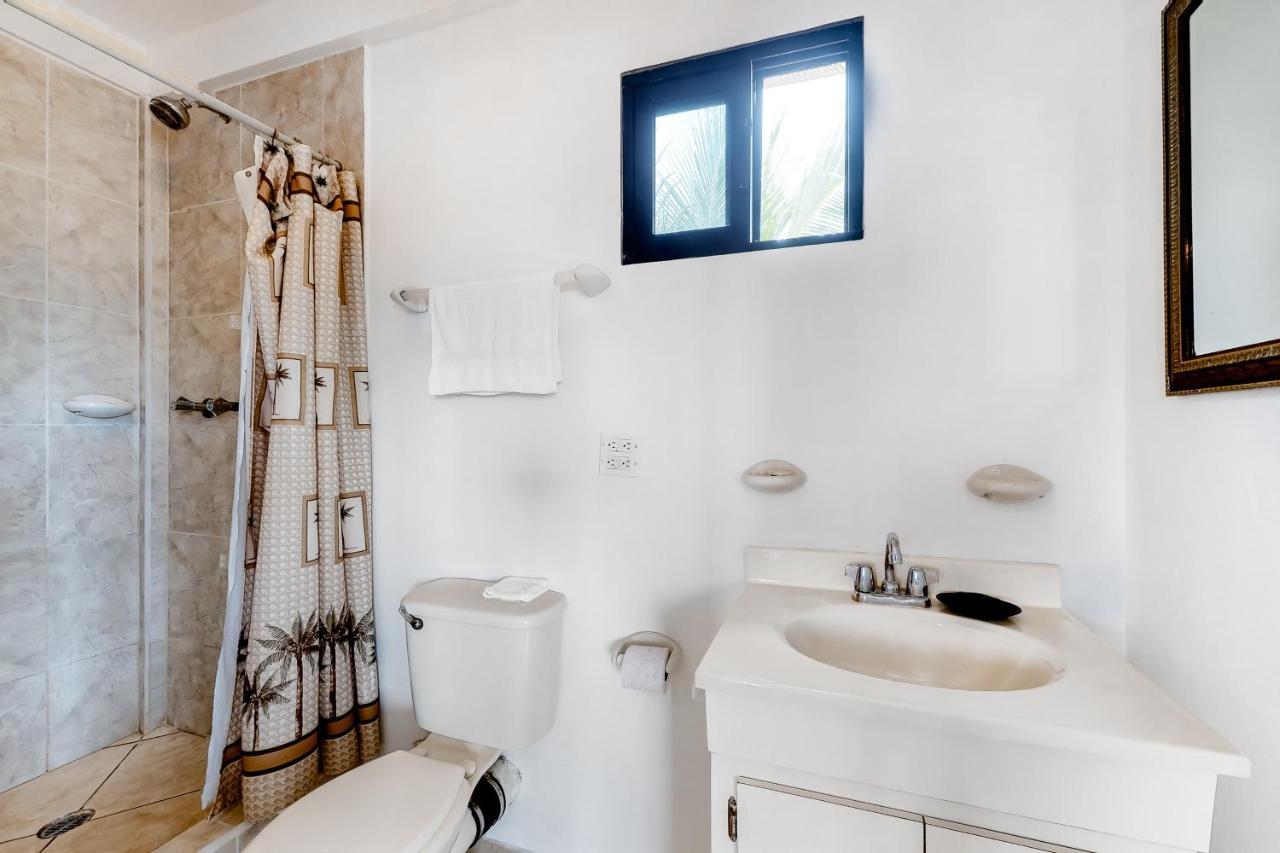 Motel Mayan Falls Gold Standard And Corridor Certified Caye Caulker