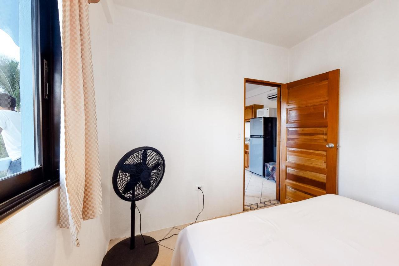 Motel Mayan Falls Gold Standard And Corridor Certified Caye Caulker