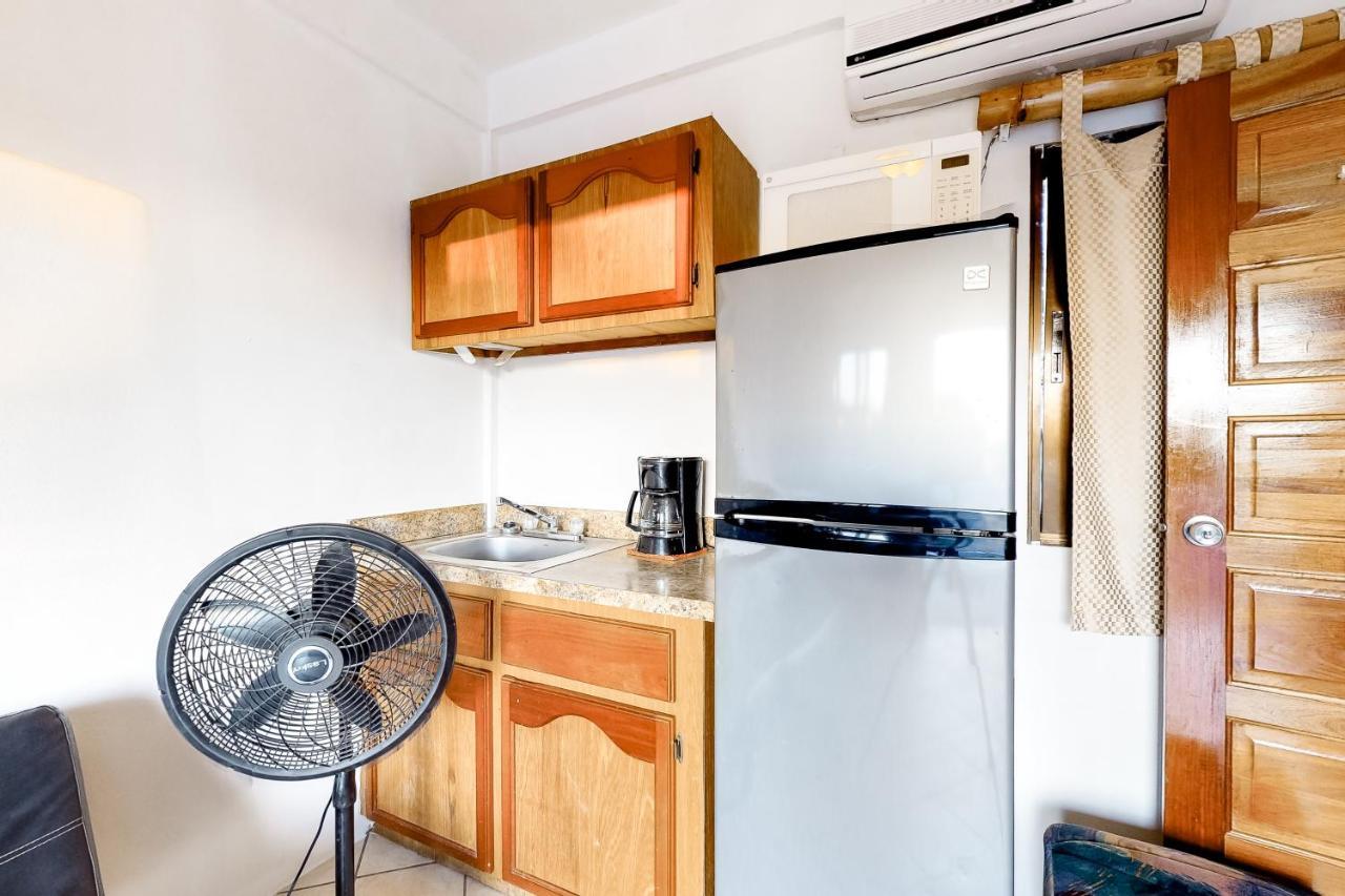 Mayan Falls Gold Standard And Corridor Certified Motel Caye Caulker