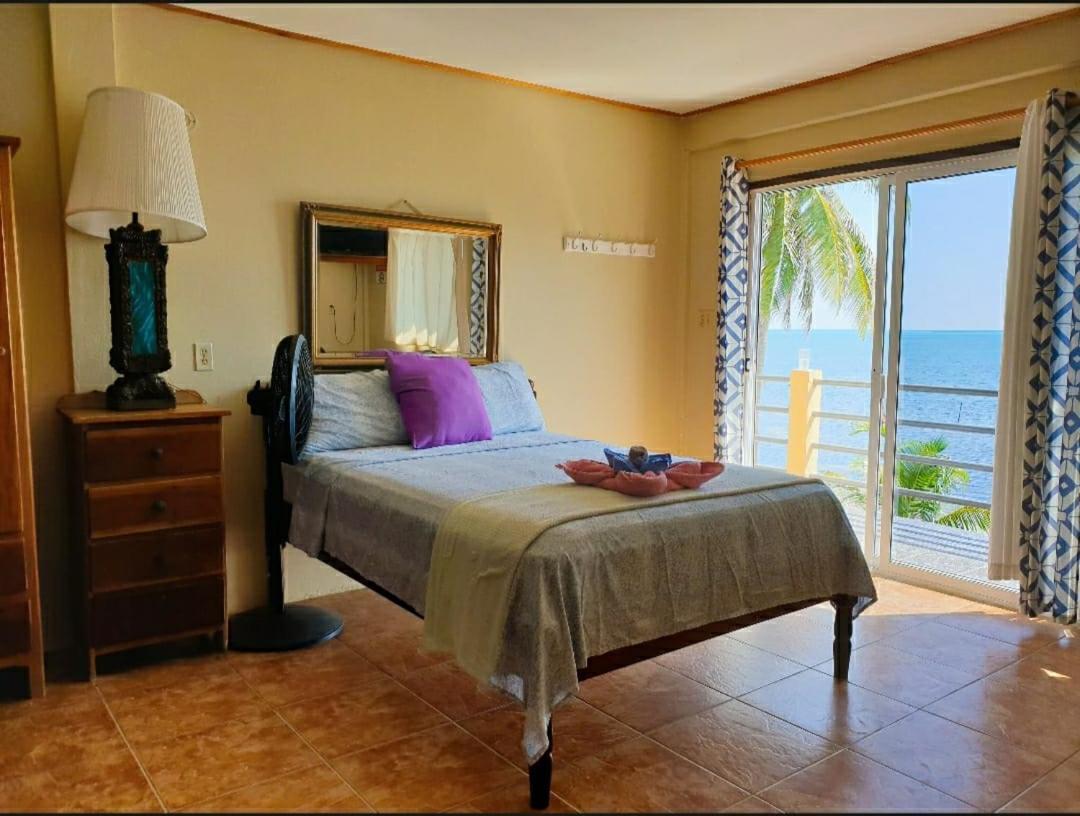 Aparthotel Popeyes Beach Condo, *