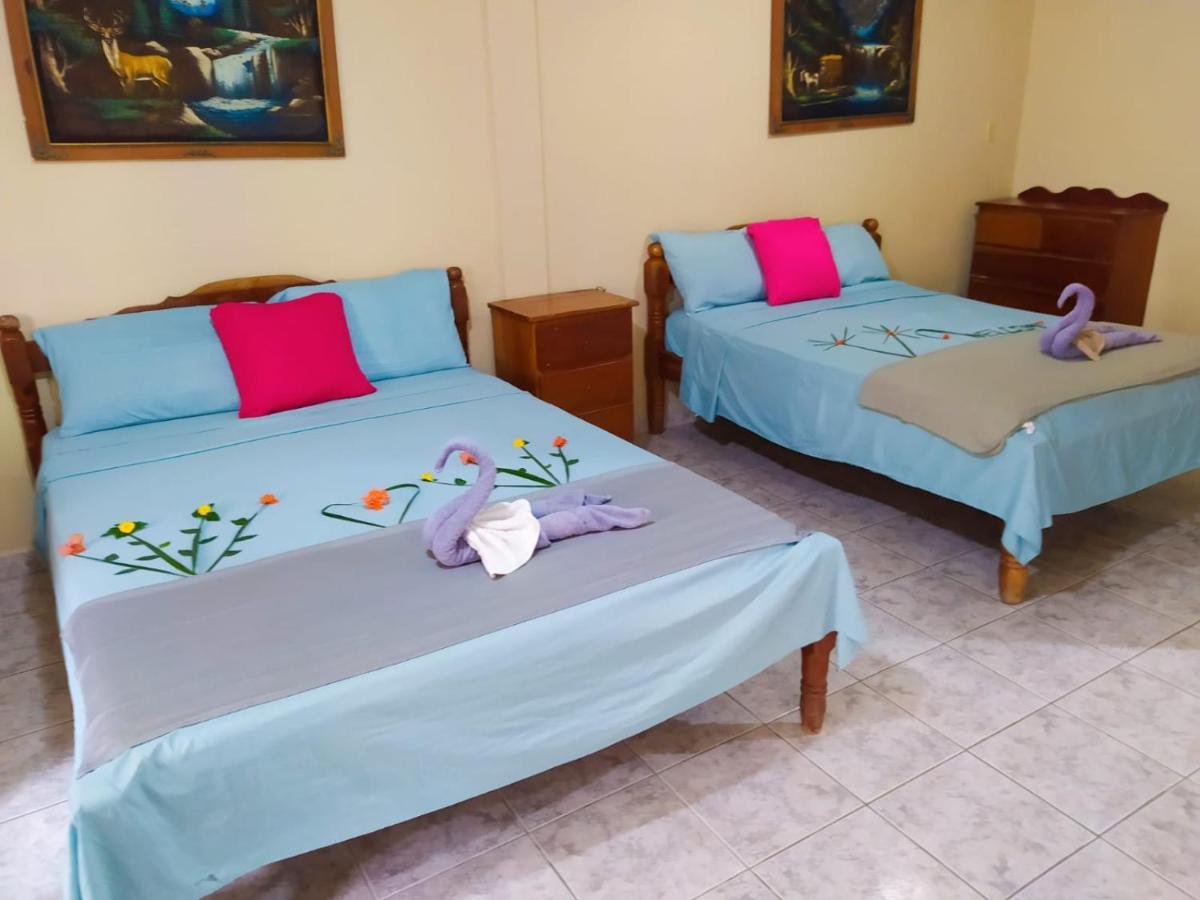 Aparthotel Popeyes Beach Condo,