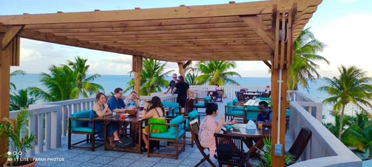 La Isla Hotel Caye Caulker