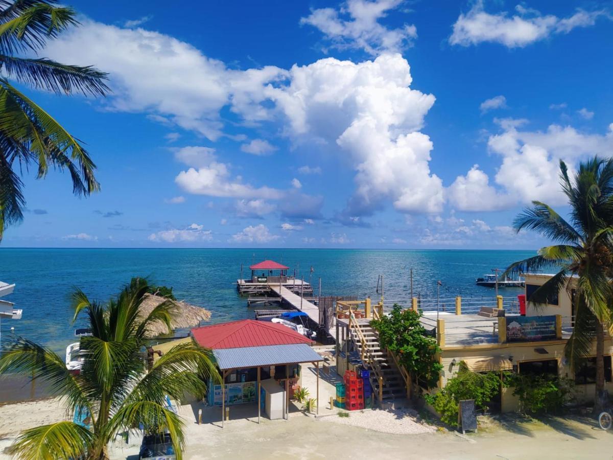 Popeyes Beach Condo, *