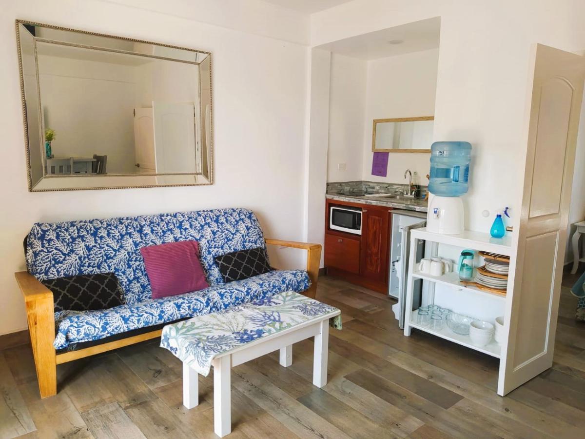 Aparthotel Popeyes Beach Condo,