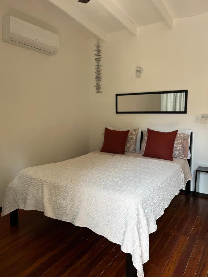 Dreamcabanas 2* Caye Caulker