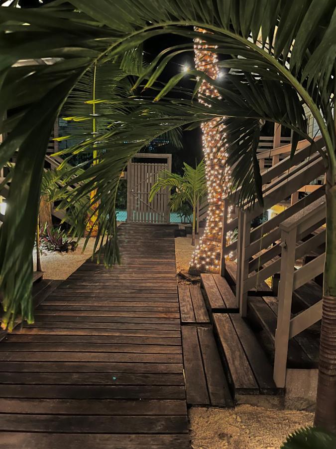 Dreamcabanas Hotel 2*