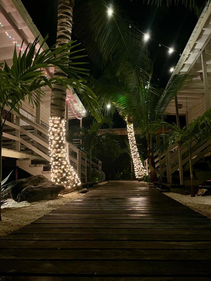 Dreamcabanas 2*