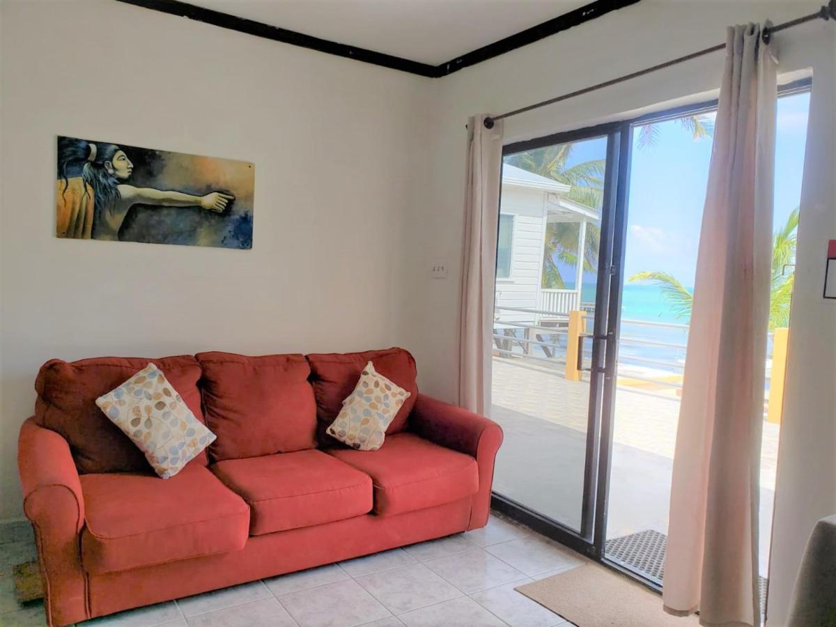 Side By Ccvh Aparthotel Caye Caulker
