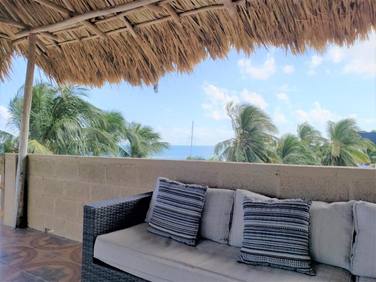 Club At Popeyes Cayo Caulker